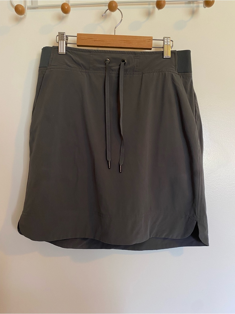 Athleta Charcoal Drawstring Mini Skirt